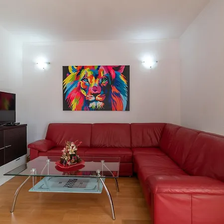 Vila Vila Snjezana *